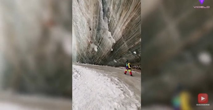 Estos intrépidos exploradores visitaron un glaciar en Kazajistán