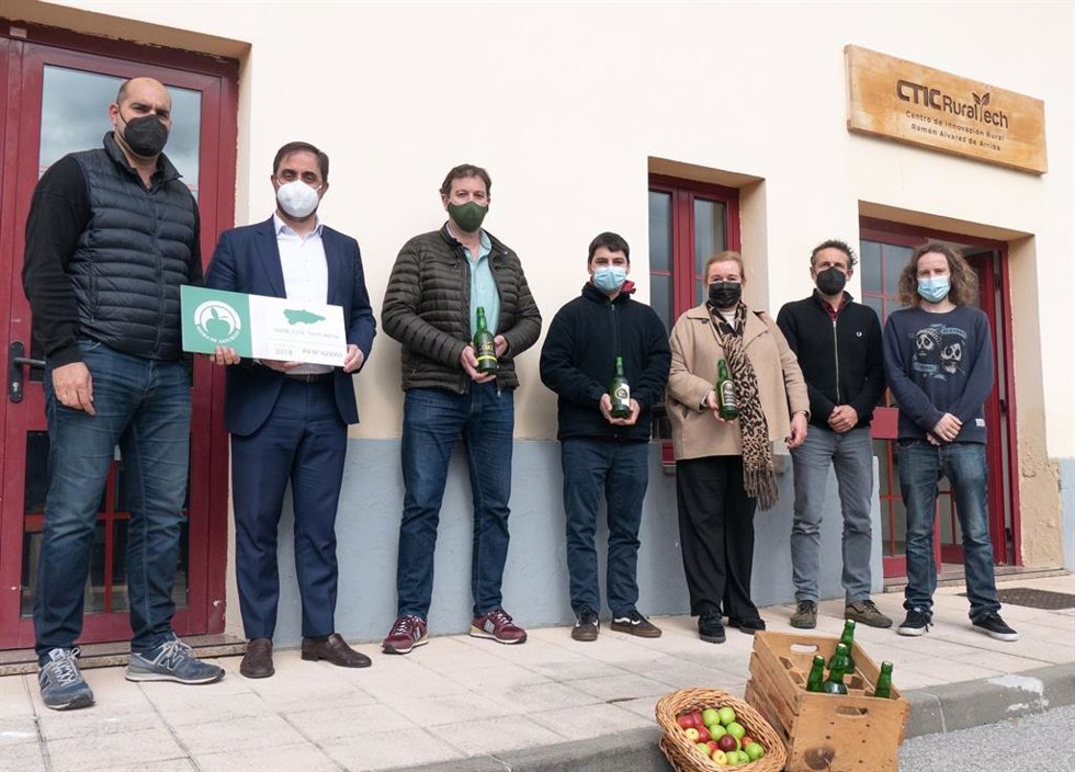 Cinco llagares, elaboradores de Sidra de Asturias DOP, colaboran con CTIC en uno de los primeros casos de aplicación real de blockchain a la trazabilidad de alimentos