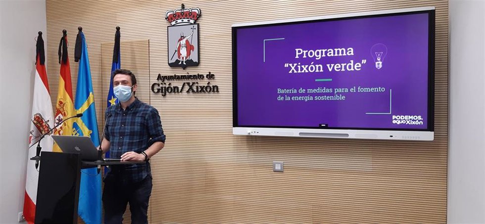 Archivo - Juan Chaves, concejal de Podemos-Equo Xixón