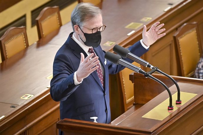 22 February 2022, Czech Republic, Prague: Czech Prime Minister Petr Fiala addresses the Chamber of Deputies on the situation in Ukraine. Photo: ?imánek Vít/CTK/dpa