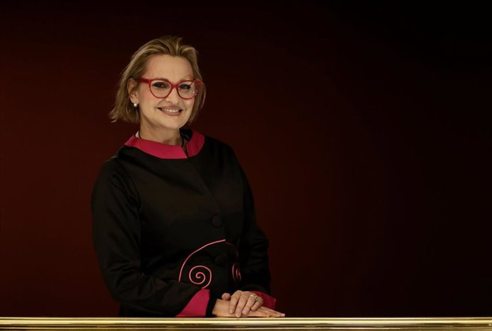 La cantante lírica, Ainhoa Arteta, interviene en rueda de prensa para presentar su próximo concierto, en el Ambigú del Teatro de la Zarzuela, a 25 de febrero de 2022, en Madrid (España). Tras estar alejada de los escenarios, por problemas médicos, la so