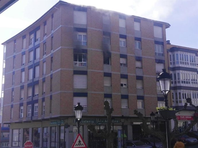 Incendio urbano en Candás