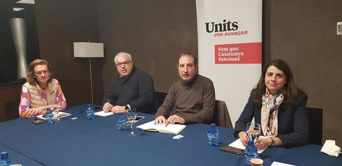 La presidenta d'Units per Avanar, Helena Isábal; l'adrea del partit en la territorial de Lleida, David Pmpols; el secretari general, Ramon Espadaler, i la vicepresidenta del Consell Nacional, Rosa Maria Salmerón