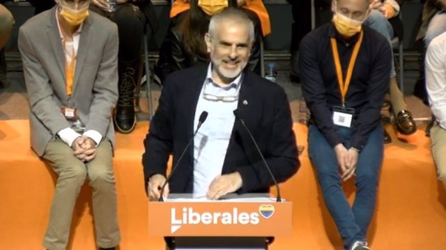 El líder de Cs en Catalunya, Carlos Carrizosa, en su intervención este sábado en la convención de la población titulada 'Compromiso con los municipios'