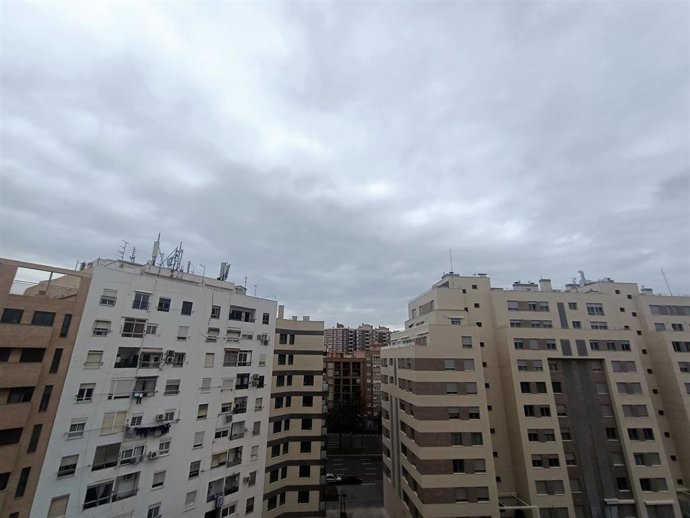 Cielo nuboso en Valncia