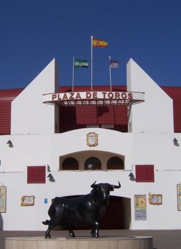 Archivo - Plaza de Toros de Roquetas de Mar (Almería).