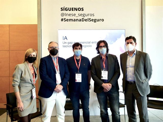 Los expertos de Plaiground, la unidad de IA de Minsait, en la jornada 'IA: un gap exponencial entre tecnología y negocio', organizada por Minsait, una compañía de Indra, en el marco de la Semana del Seguro en Madrid
