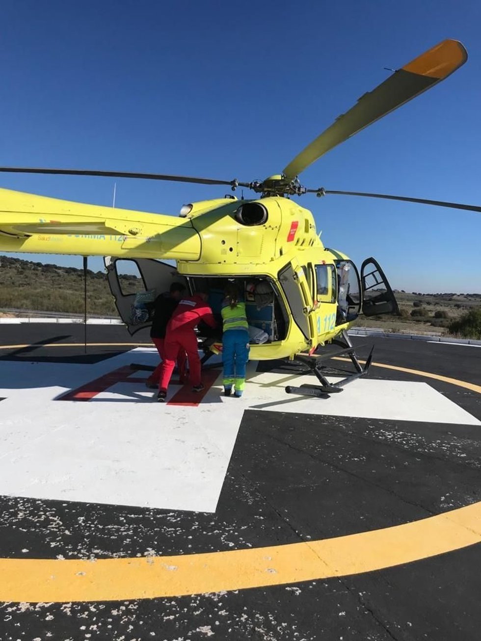 Archivo - Helicóptero del Summa-112