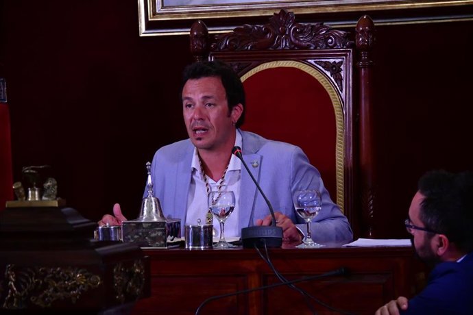 Archivo - José María González 'Kichi' (Adelante Cádiz) ha sido investido como alcalde de Cádiz