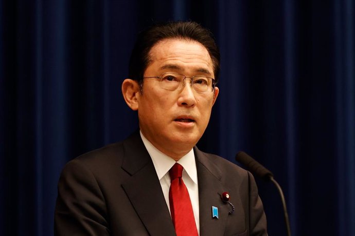 25 February 2022, Japan, Tokyo: Japanese Prime Minister Fumio Kishida speaks during a press conference at the prime minister's official residence in Tokyo. Japan plans to impose additional sanctions on Russia after its invasion of Ukraine. Photo: Rodrig