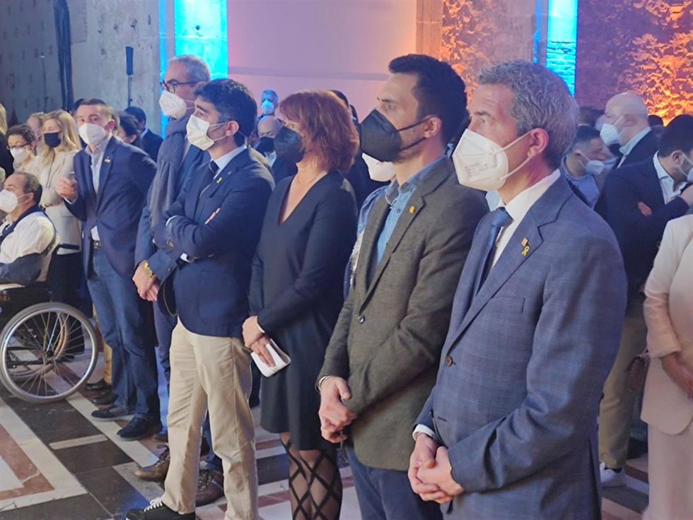 El vicepresidente de la Generalitat, Jord Puigneró; la teniente de alcalde de Barcelona Laia Bonet, el conseller de Economía y Trabajo, Roger Torrent, entre otras autoridades, durante el Mobile Networking Lunch