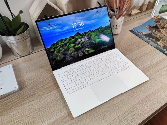 Samsung Galaxy Book2 Pro