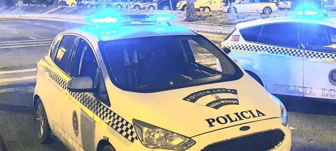 Un coche de la Policía Local de Vélez-Málaga