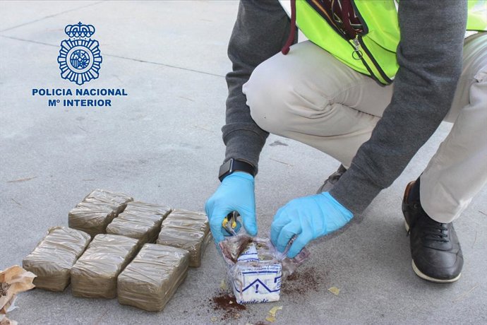 Parte de la droga incautada