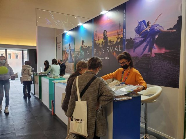 ‘Costa De Almería’ Se Promociona En Ferias De Navarra Y Galicia