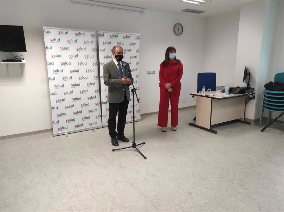 Lambán apoya la decisión del PSOE de exigir a sus concejales de Cadrete que retiren la moción a la alcaldesa.