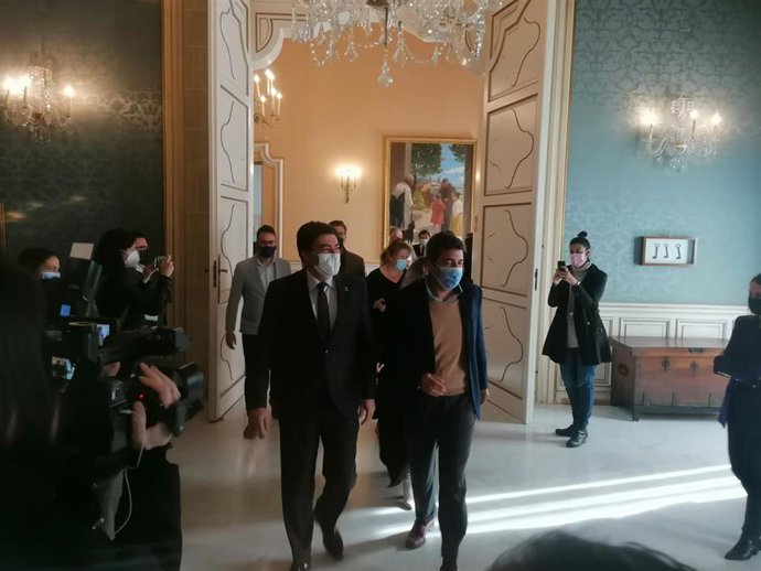 Barcala y Mazón en el Ayuntamiento de Alicante