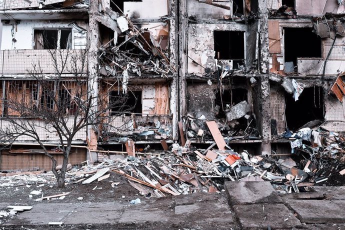 Un edifici destrut a Kíev, la capital d'Ucrana