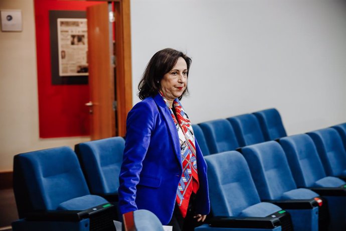 La ministra de Defensa, Margarita Robles, a su llegada para hacer una valoración de la reunión telemática entre jefes de Estado y de Gobierno de la Organización del Tratado del Atlántico Norte (OTAN), en el Palacio de La Moncloa, a 25 de febrero de 2022