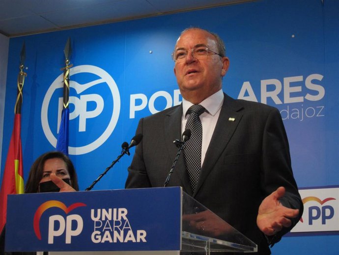 Archivo - El presidente del PP de Extremadura, José Antonio Monago