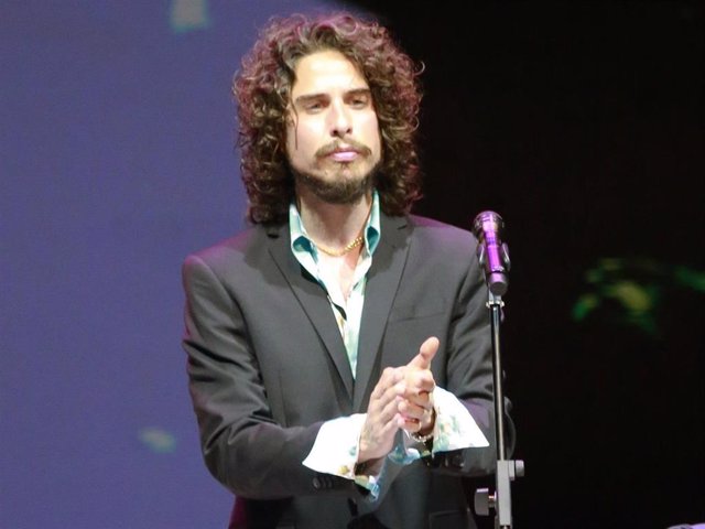 Kiki Morente, durante su actuación en la entrega de las Medallas de Andalucía