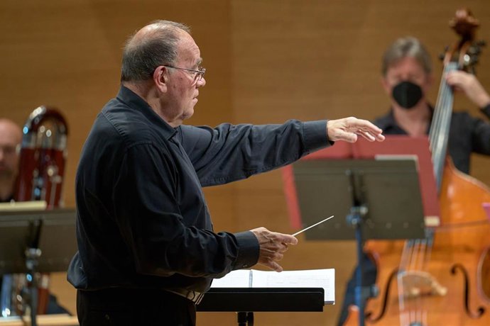 Marc Soustrot, actual director titular y artístico de la Sinfónica.