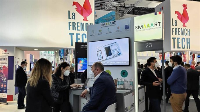 'Stand' De SMAAART En El French Tech Pavilion De Business France, Dentro Del MWC 2022 De Barcelona