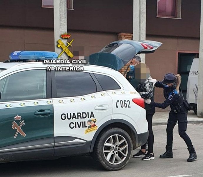 Imagen de la detención de la mujer.