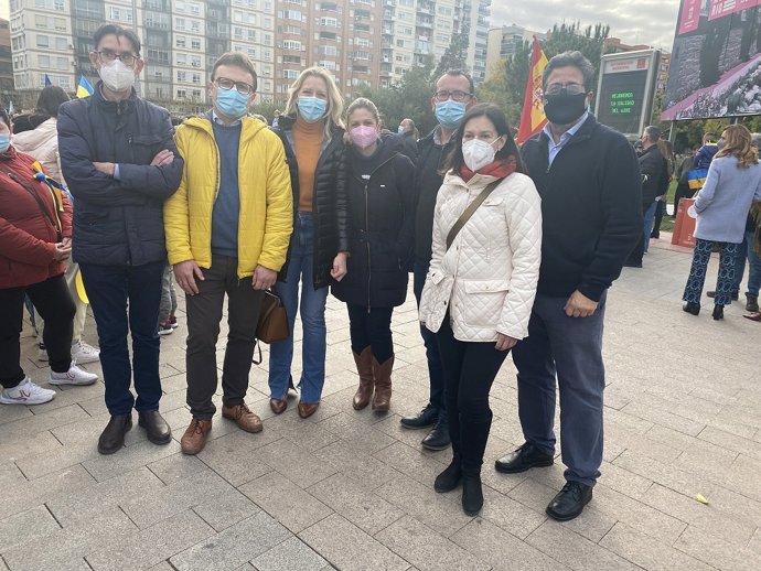 Ciudadanos exige al PSOE que se desmarque de Podemos y ayude al gobierno de Ucrania con armamento español