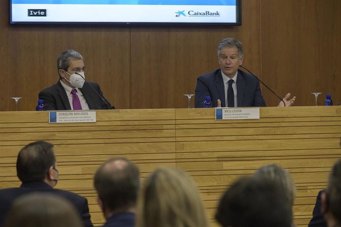 Presentación de un observatorio del IVIE y Caixabank