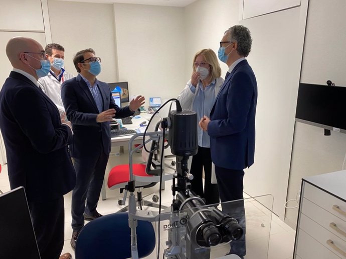 El consejero de salud, Juan José Pedreño, visita las instalaciones del centro de especialidades Santa Rosa de Lima de Lorca