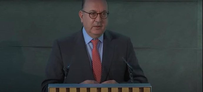 El presidente de la Asociación Española de Banca (AEB) y de Finresp, José María Roldán, durante el Encuentro Finresp 2022, a 1 de marzo de 2022 en Madrid.
