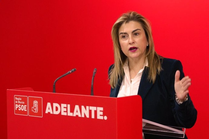 La vicesecretaria general y portavoz del Partido Socialista de la Región de Murcia, Carmina Fernández