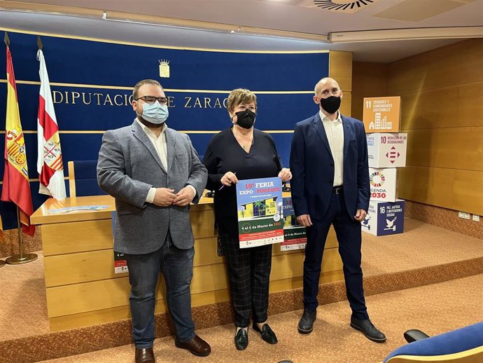 Presentación de la X edición de la Feria Expo-Pinseque y Ribera Alta del Ebro, en la sala de prensa de la DPZ.