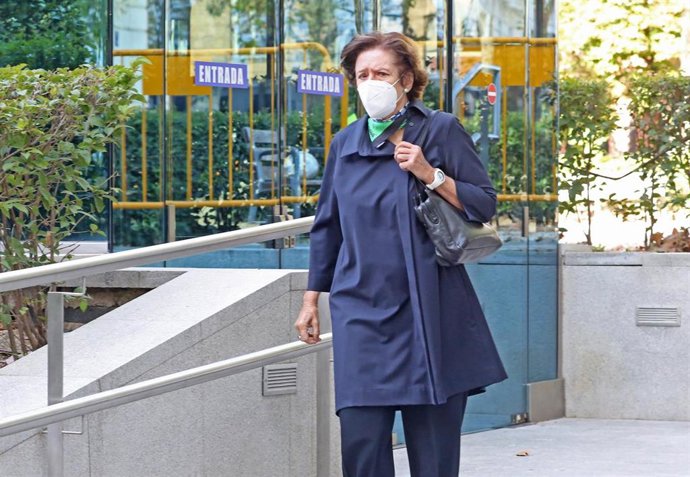 Archivo - La exmujer del ex embajador de Venezuela a su llegada al juicio para declarar como investigada por el dinero que su exmarido y su entorno habrían recibido de la petrolera venezolana PDVSA, a 20 de septiembre de 2021, en Madrid, (España). Los i