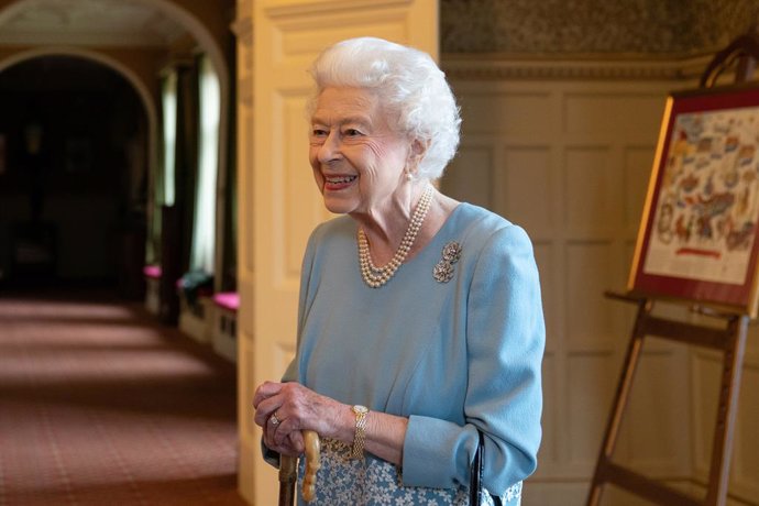 05 February 2022, United Kingdom, Sandringham: Queen Elizabeth II attends a reception in the Ballroom of Sandringham House, which is the Queen's Norfolk residence, to celebrate the start of the Platinum Jubilee. Photo: Joe Giddens/PA Wire/dpa