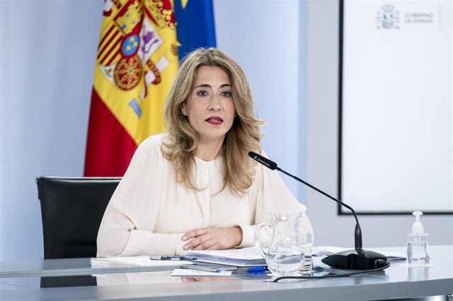 La ministra de Transportes, Movilidad y Agenda Urbana, Raquel Sánchez, comparece tras la reunión del Consejo de Ministros en Moncloa, a 1 de marzo de 2022, en Madrid (España). 