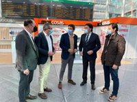 Mazón, Barcala y otros alcaldes del PP piden en Atocha que Adif "dé marcha atrás" con el cambio de estación para los AVE