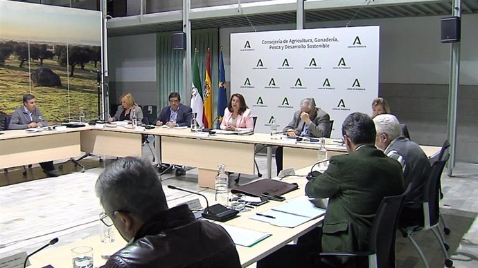 Reunión de la Mesa de Interlocución Agraria formada por la Junta y representantes de Asaja, COAG, UPA y Cooperativas Agro-alimentarias de Andalucía.