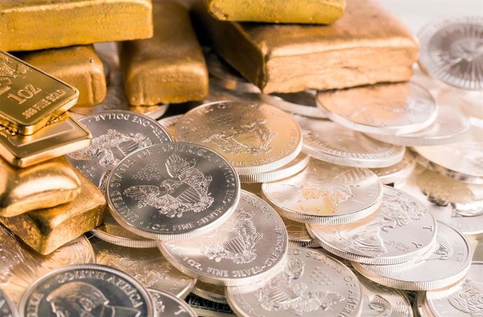 Numismática monedas y medallas vs Criptomonedas.