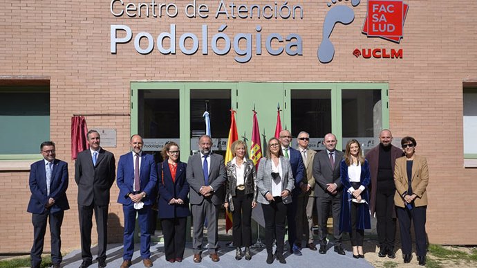 Archivo - Presentación de la primera clínica universitaria de atención podológica de la región abierta por la UCLM en Talavera