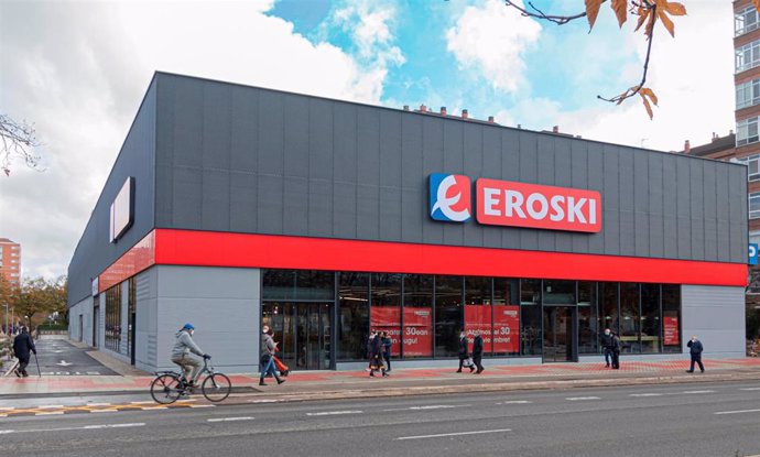 Archivo - Supermercado Eroski en Lakua (Vitoria)