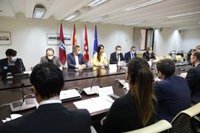 Un grupo de trabajo entre Ayuntamiento, embajadas y organizaciones humanitarias "canalizará la ayuda" a Ucrania