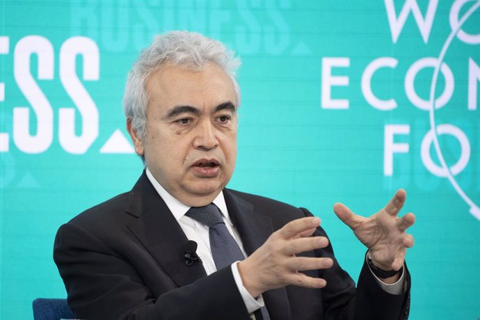 Archivo - FILED - 25 January 2019, Switzerland, Davos: Fatih Birol, Executive Director of the International Energy Agency, speaks during the Annual Meeting 2019 of the World Economic Forum. International Energy Agency said on Friday that the approval of