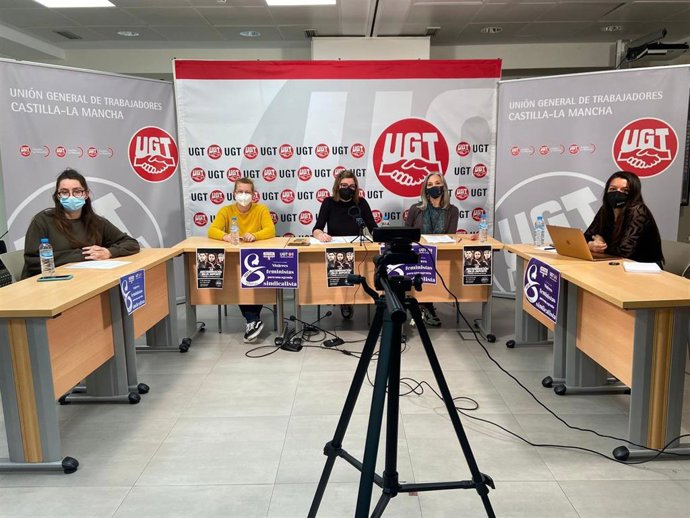 Charla deporte UGT por el 8M