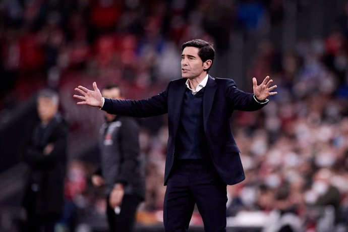 Marcelino Garcia Toral, head coach of Athletic Club, looks on during the spanish league match of La Liga Santander, between Athletic Club and Real Sociedad at San Mames on 20 of February, 2022 in Bilbao, Spain.