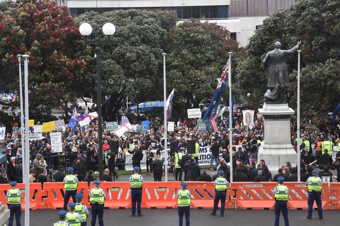Archivo - Manifestantes contra la vacunación obligatoria en Nueva Zelanda.