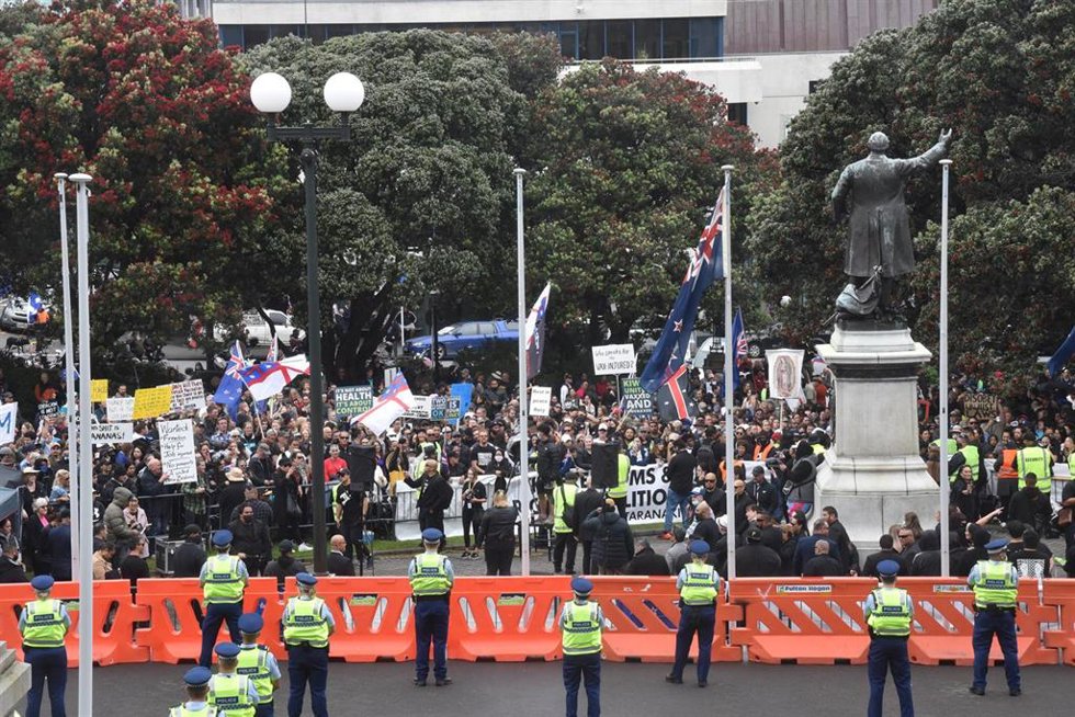 Archivo - Manifestantes contra la vacunación obligatoria en Nueva Zelanda.