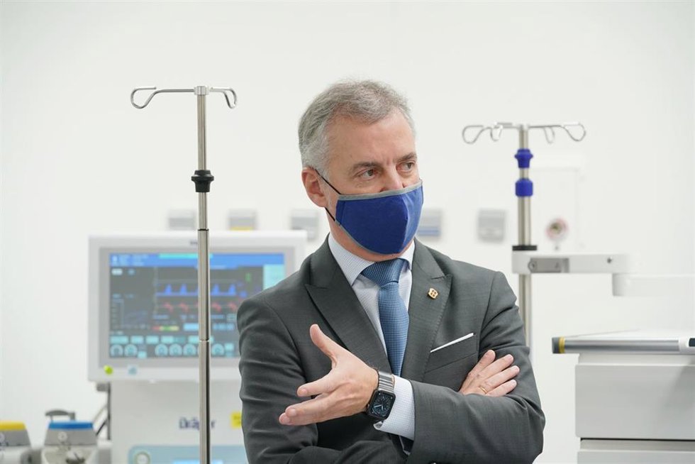 Archivo - El Lehendakari Iñigo Urkullu, interviene durante su visita al nuevo edificio de Servicios Generales del HUA Txagorritxu, en el Hospital Universitario de Alava - HUA, a 22 de diciembre de 2021, en Vitoria-Gasteiz