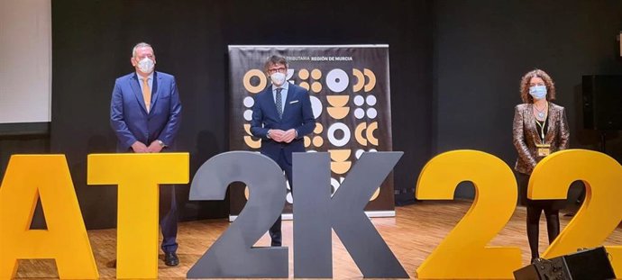 El consejero de Economía, Hacienda y Administración Digital, Luis Alberto Marín, en la apertura de la reunión anual de la Agencia Tributaria de la Región de Murcia con los ayuntamientos con los que mantiene convenio